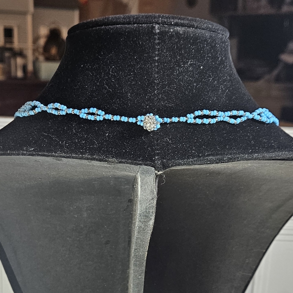 Turquoise Glass Beaded Necklace - Picture 4 of 4